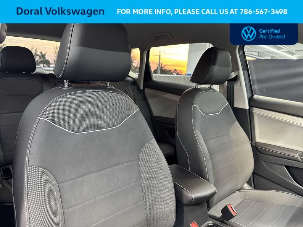 2024 Volkswagen Taos SE
