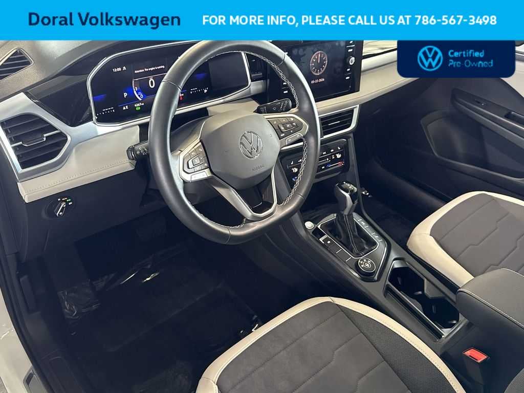 2025 Volkswagen Taos SE