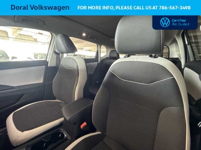 2025 Volkswagen Taos SE