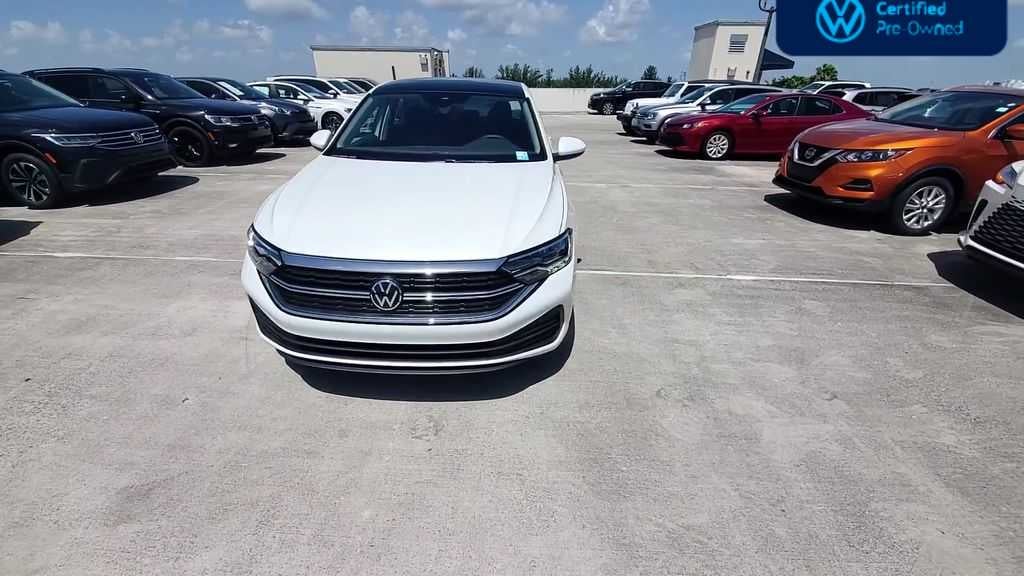 2023 Volkswagen Jetta SE