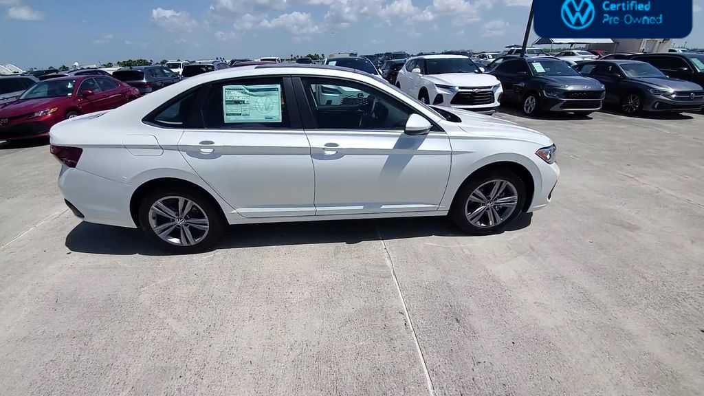2023 Volkswagen Jetta SE