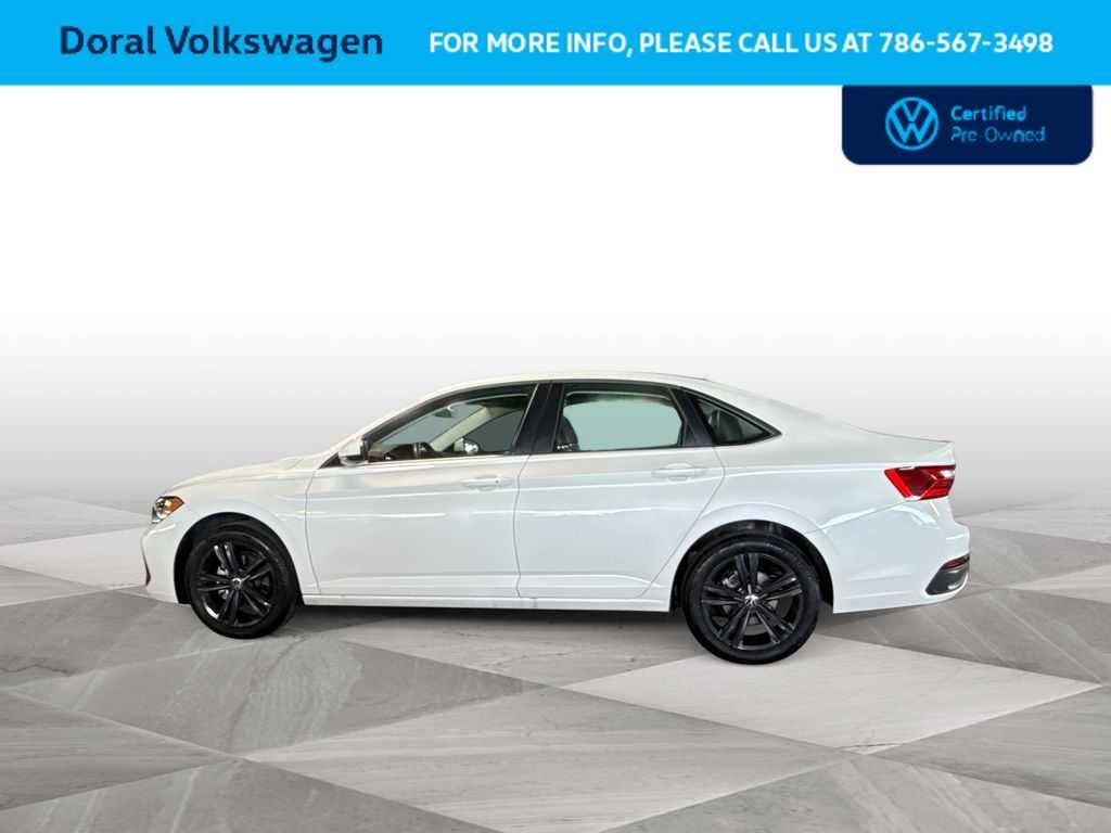 2024 Volkswagen Jetta SE