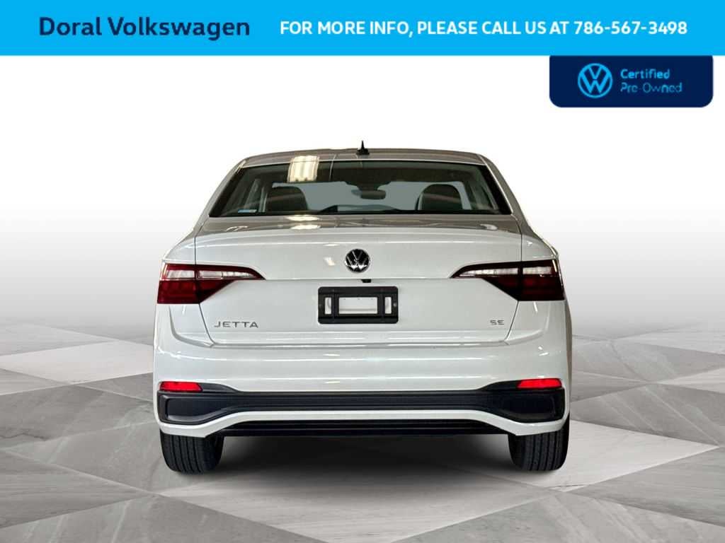 2024 Volkswagen Jetta SE