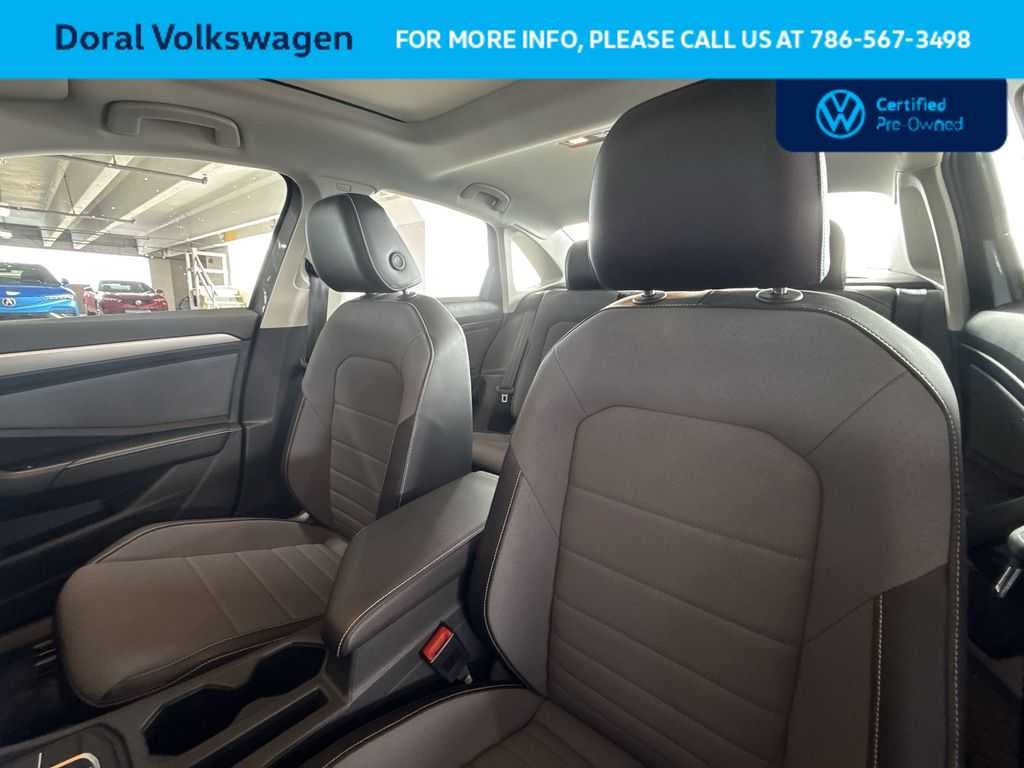 2025 Volkswagen Jetta SE