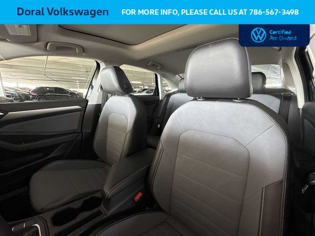 2025 Volkswagen Jetta SE