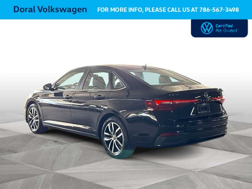 2025 Volkswagen Jetta SE