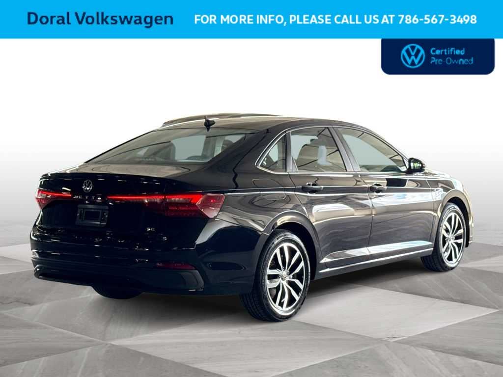 2025 Volkswagen Jetta SE