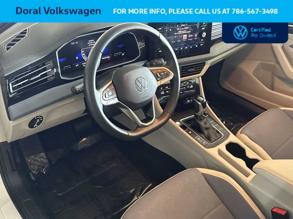 2025 Volkswagen Jetta SE