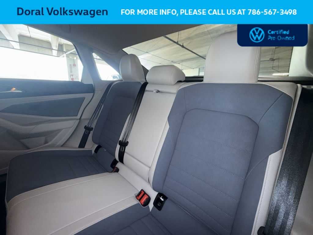 2025 Volkswagen Jetta SE