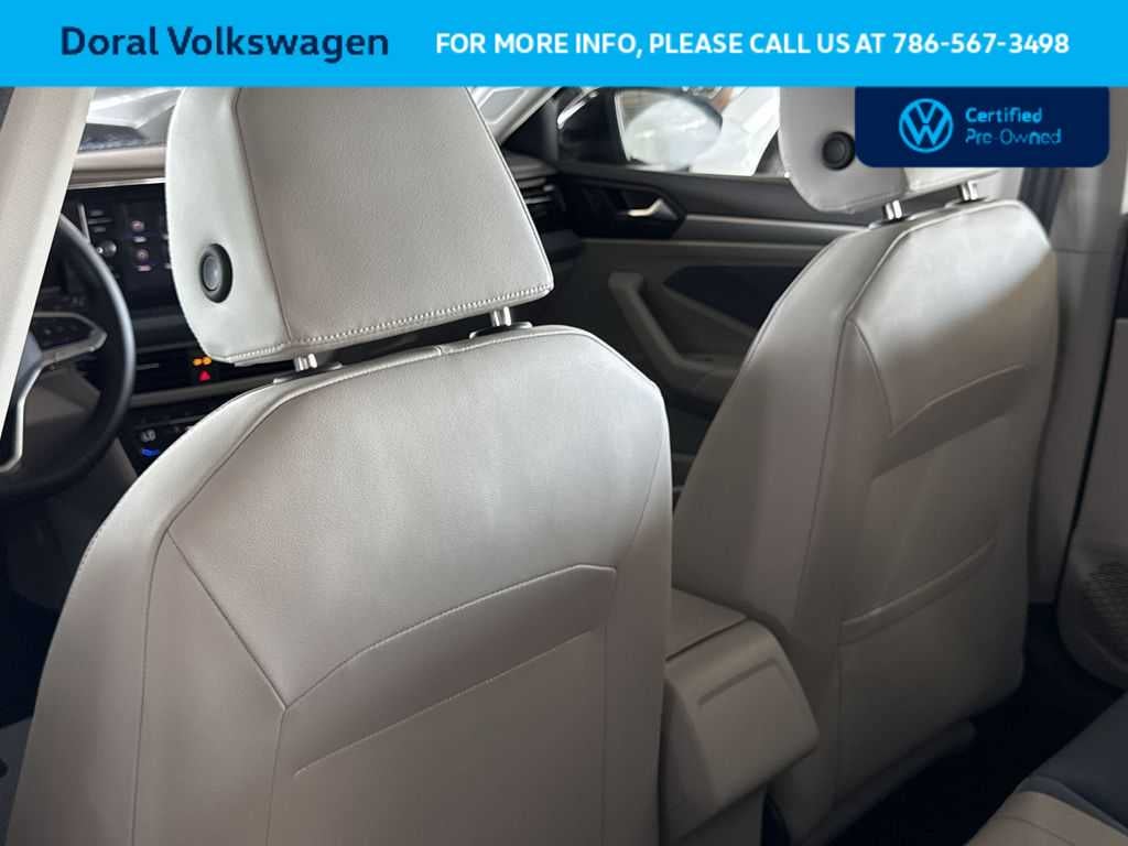 2025 Volkswagen Jetta SE