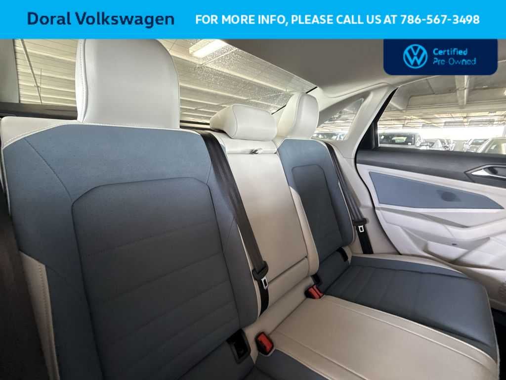 2025 Volkswagen Jetta SE