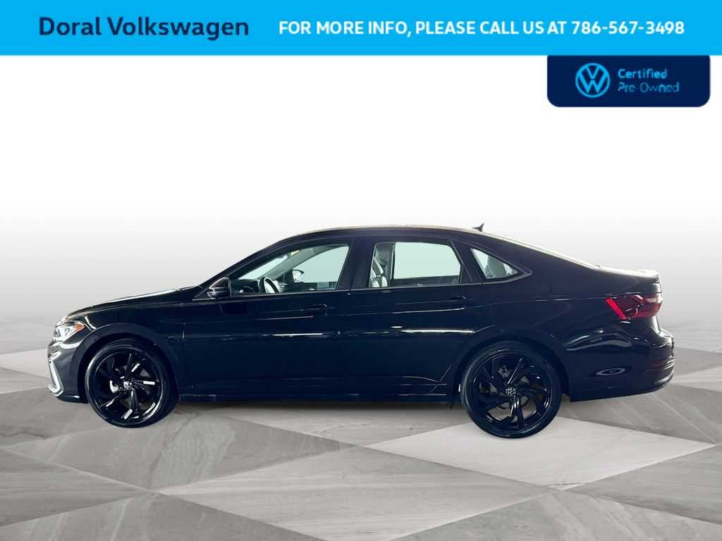 2025 Volkswagen Jetta SE