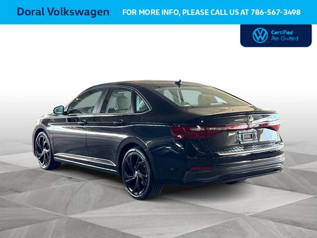 2025 Volkswagen Jetta SE