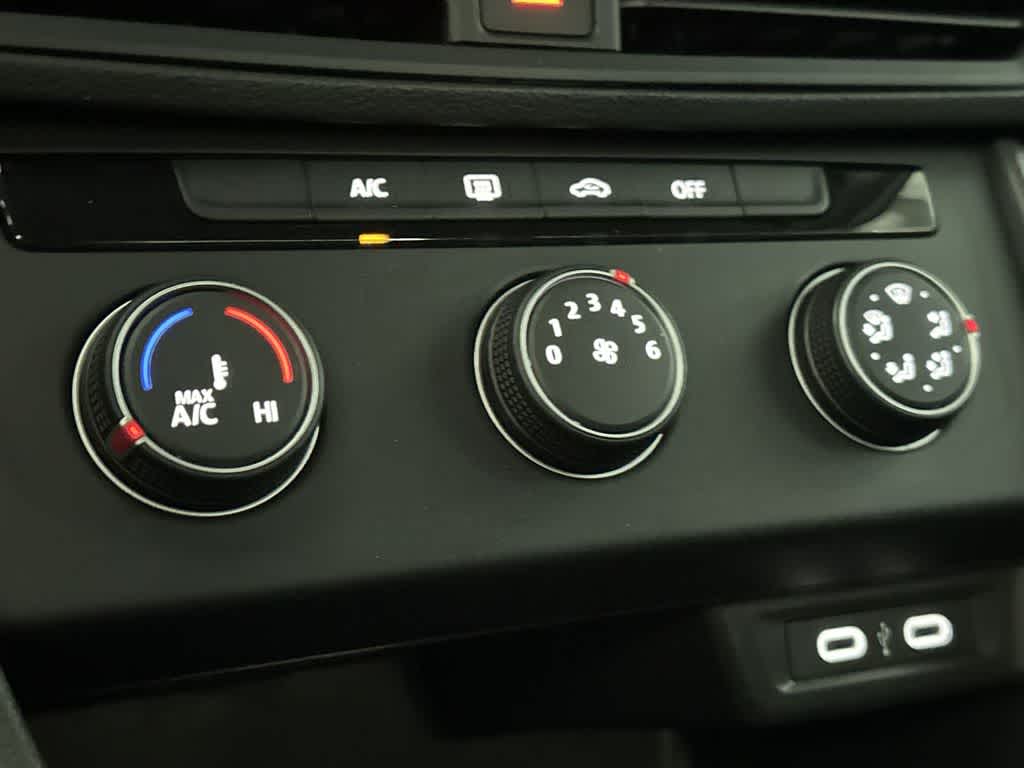 2023 Volkswagen Jetta Sport