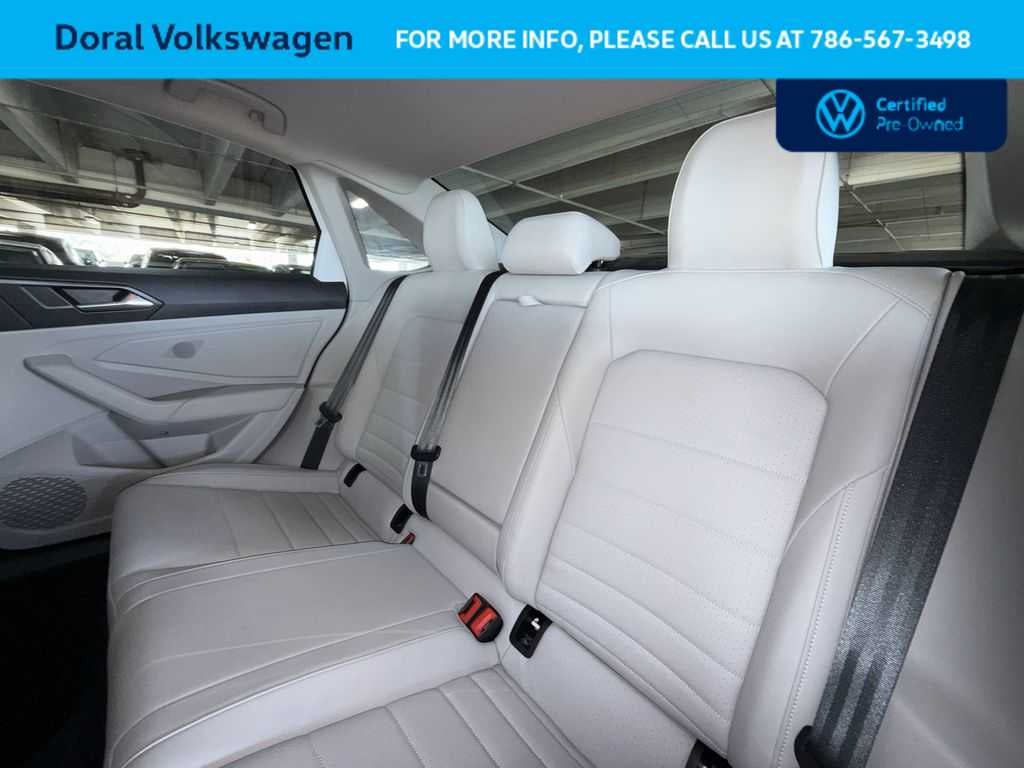 2024 Volkswagen Jetta SE
