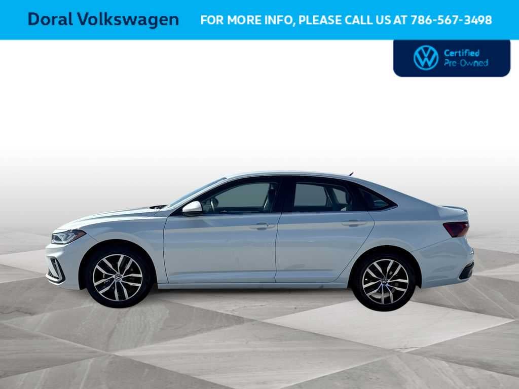 2025 Volkswagen Jetta SE