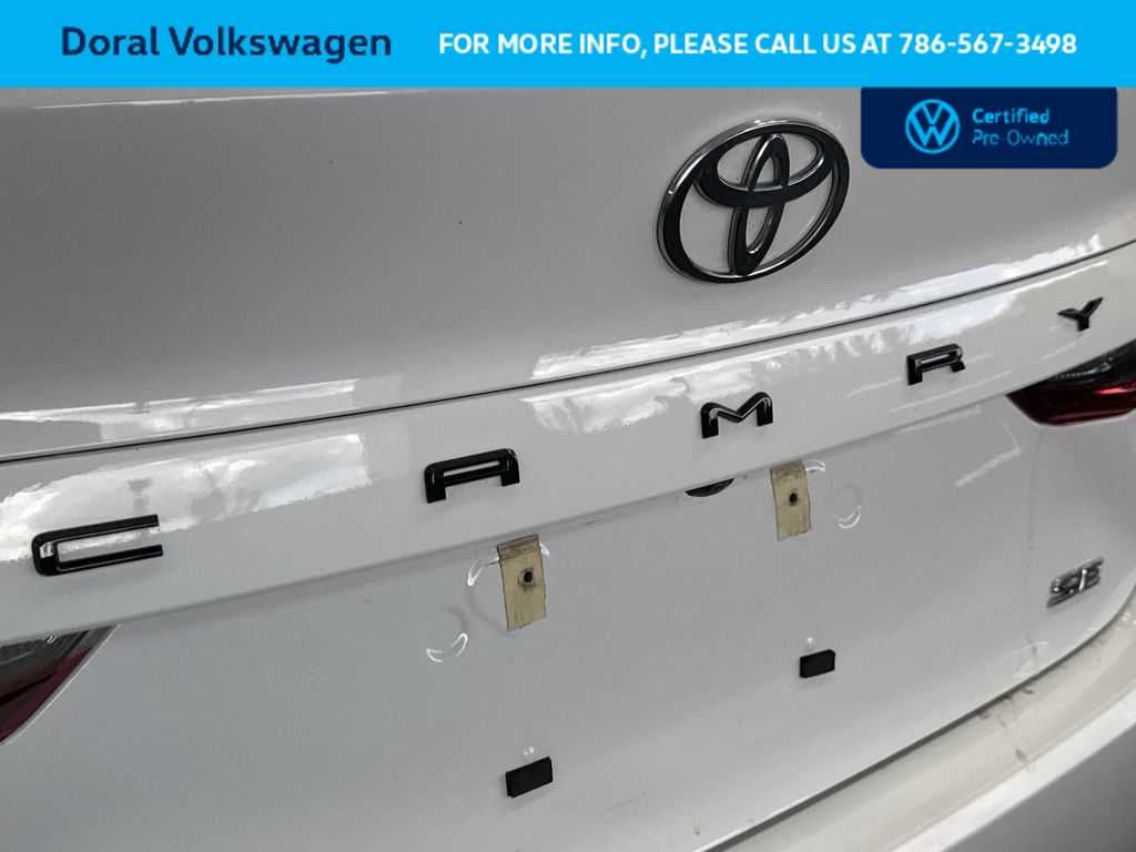 2025 Toyota Camry SE