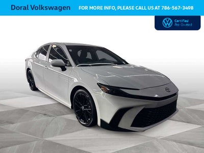 2025 Toyota Camry SE