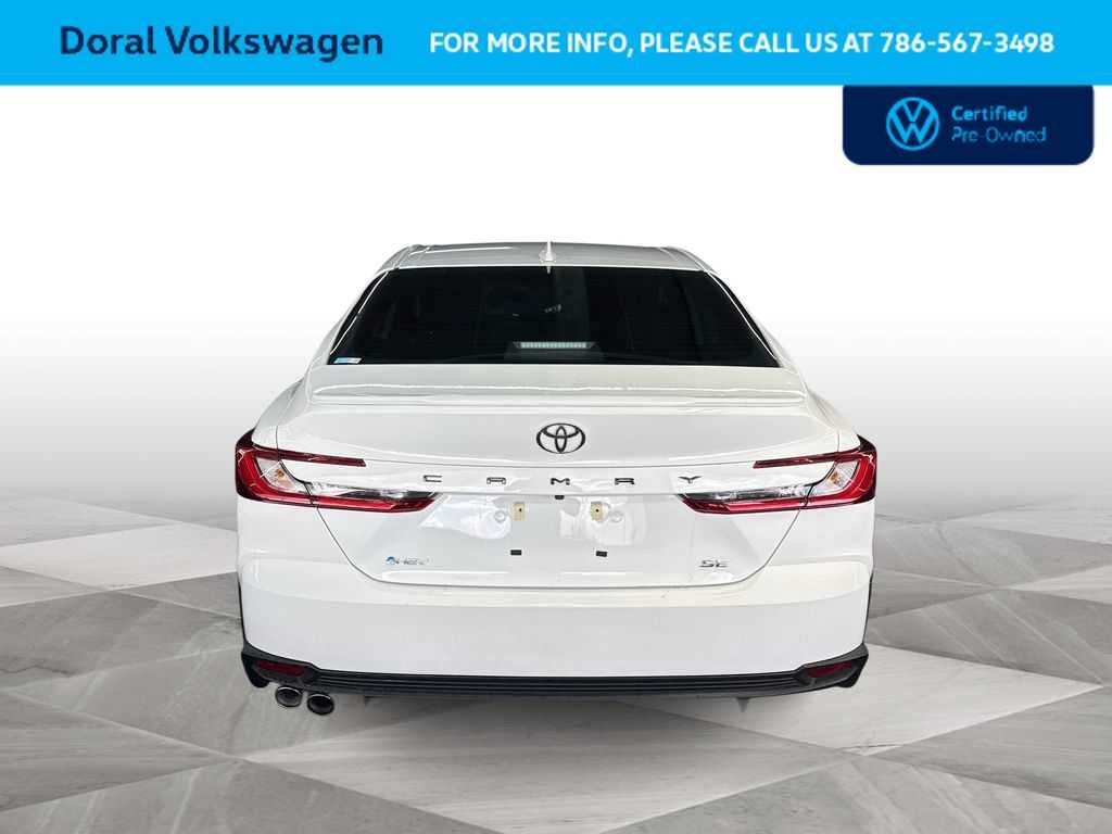 2025 Toyota Camry SE