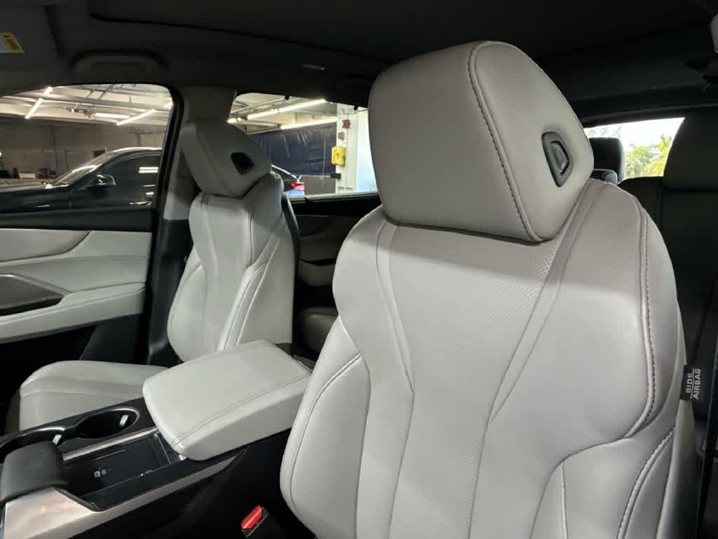 2024 Acura MDX w/Technology Package