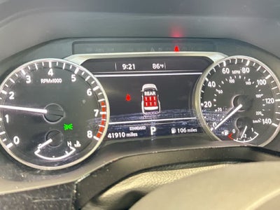 2025 Nissan Pathfinder SV