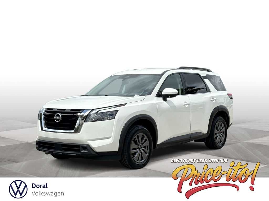 2025 Nissan Pathfinder SV