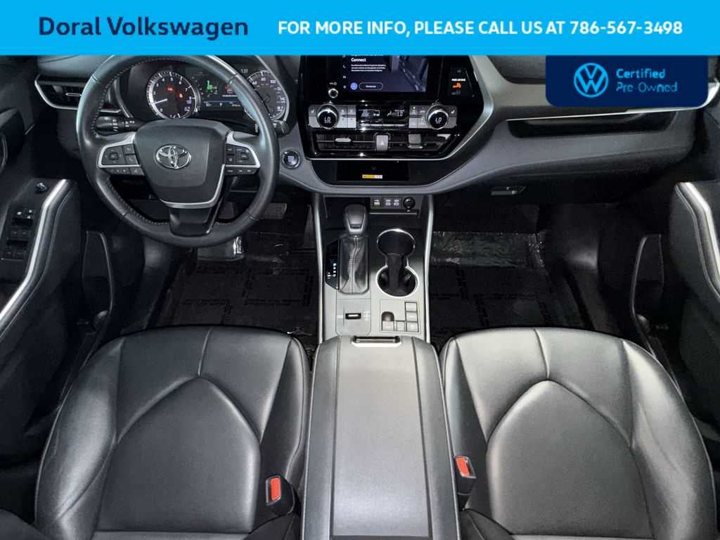 2023 Toyota Highlander XLE