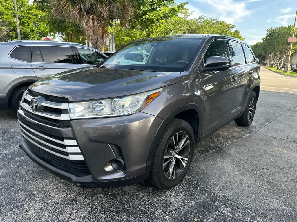 2019 Toyota Highlander LE
