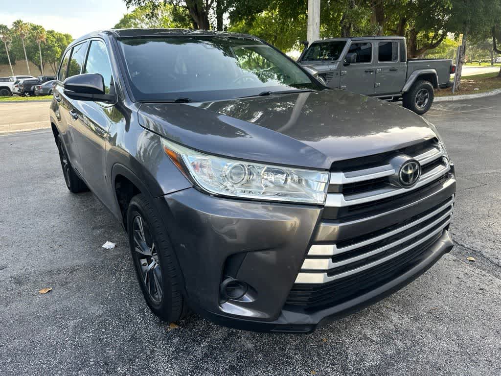 2019 Toyota Highlander LE