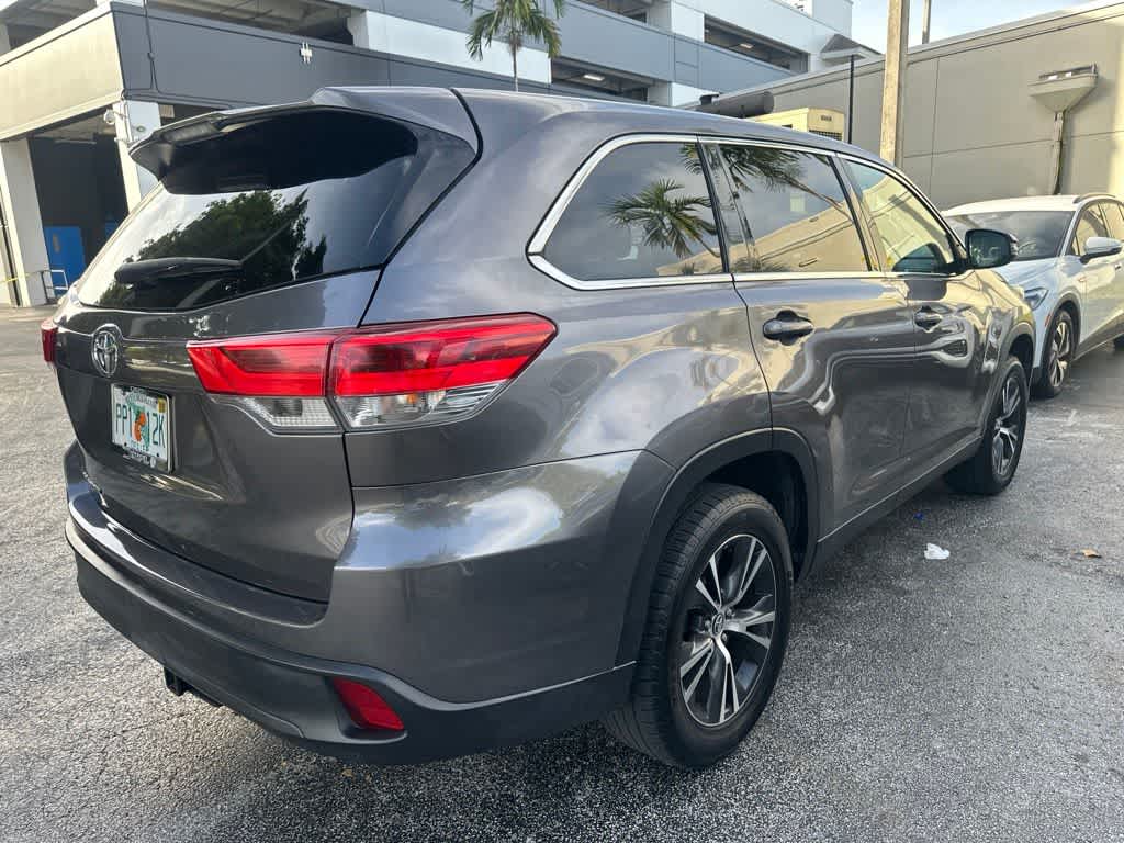 2019 Toyota Highlander LE