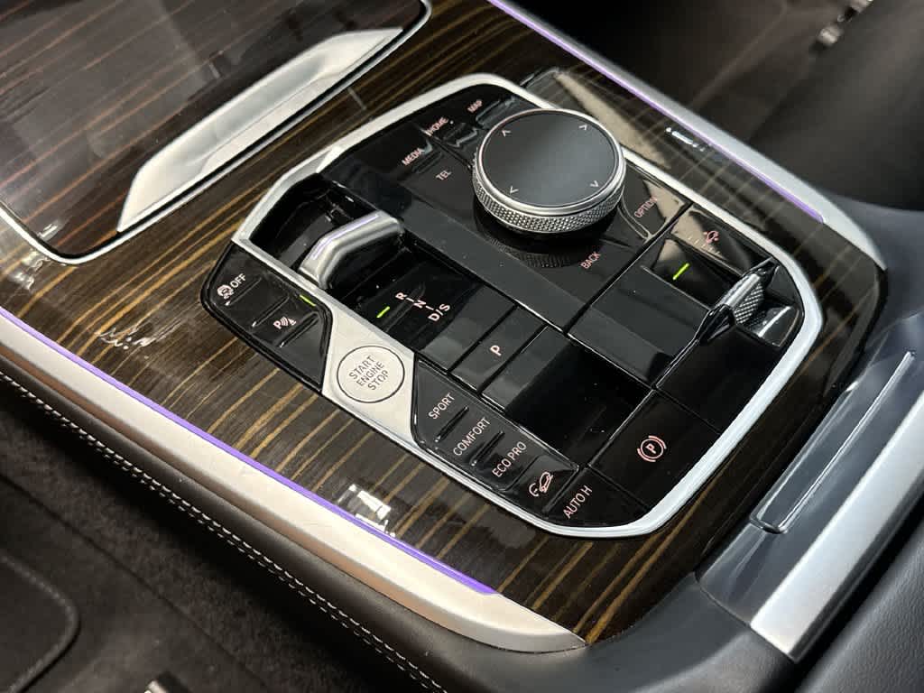 2026 BMW X7 xDrive40i xDrive40i