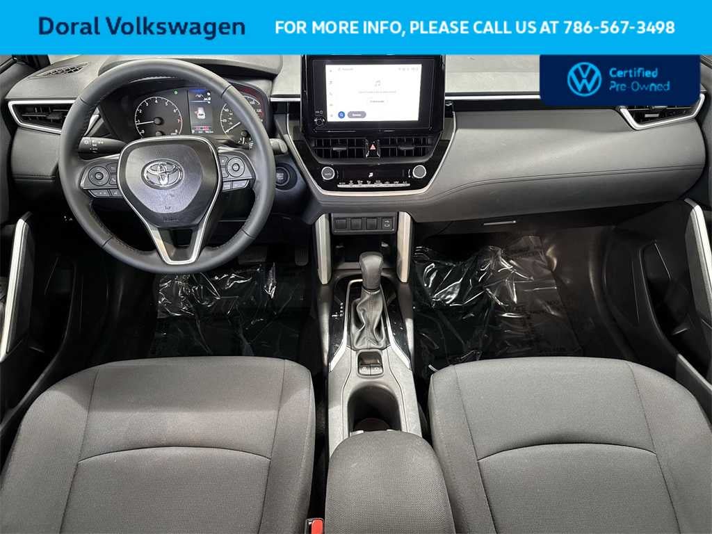 2025 Toyota Corolla Cross LE