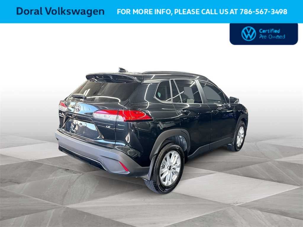 2025 Toyota Corolla Cross LE