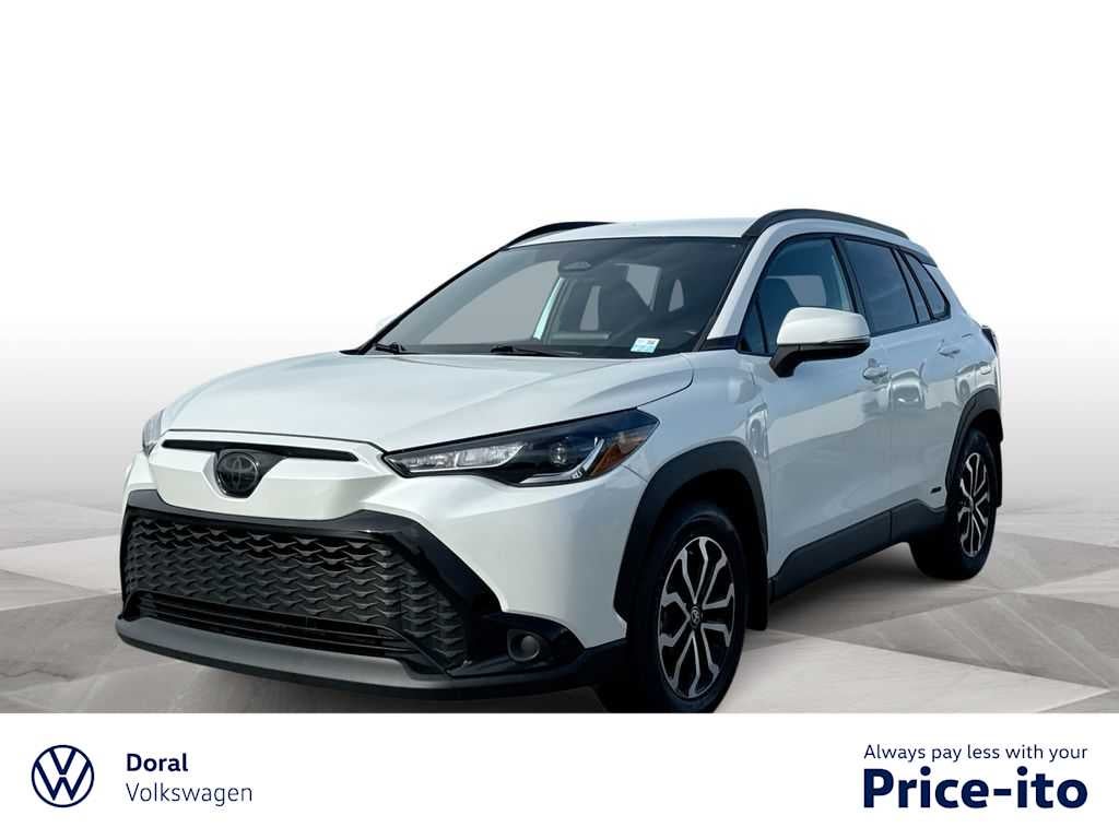2024 Toyota Corolla Cross Hybrid SE