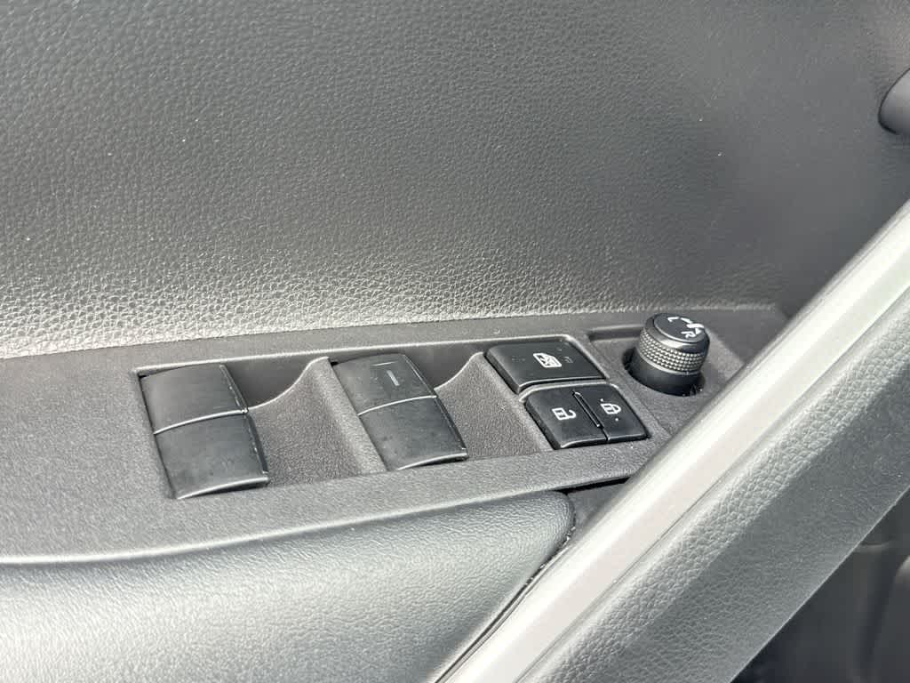 2024 Toyota Corolla Cross Hybrid SE