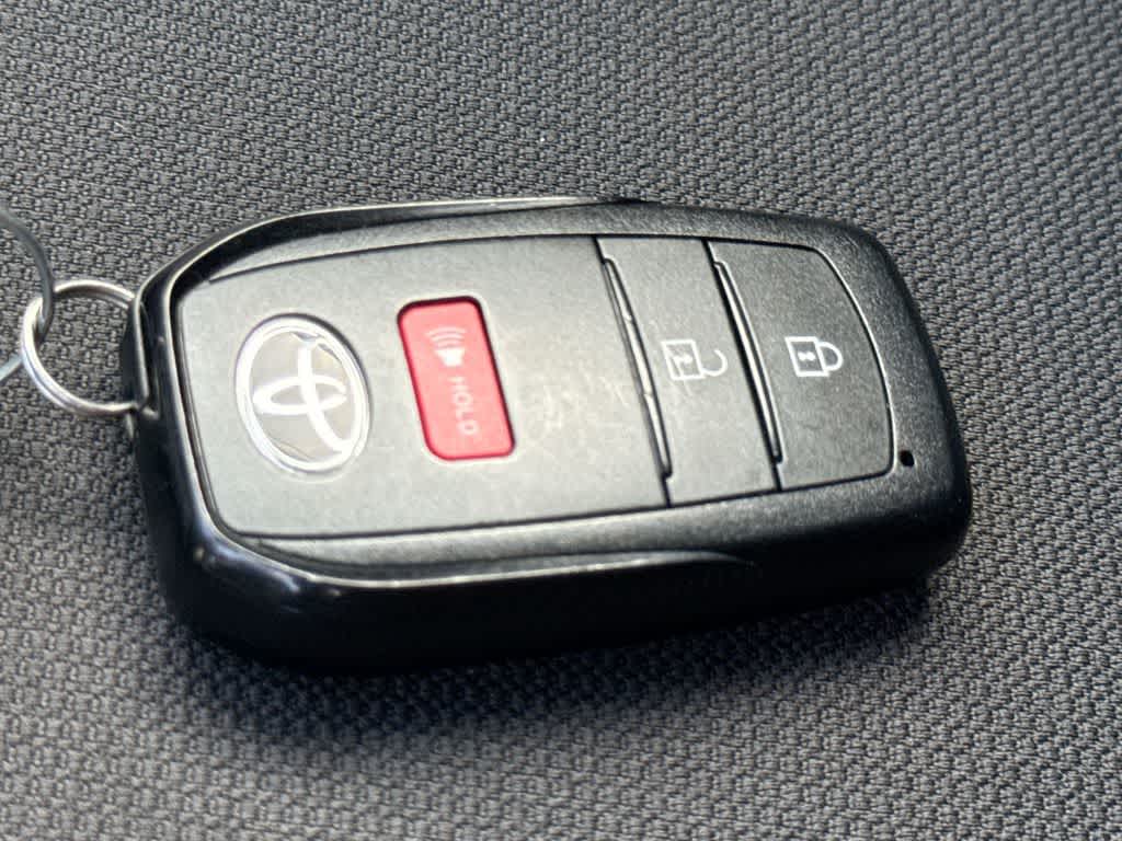 2024 Toyota Corolla Cross Hybrid SE