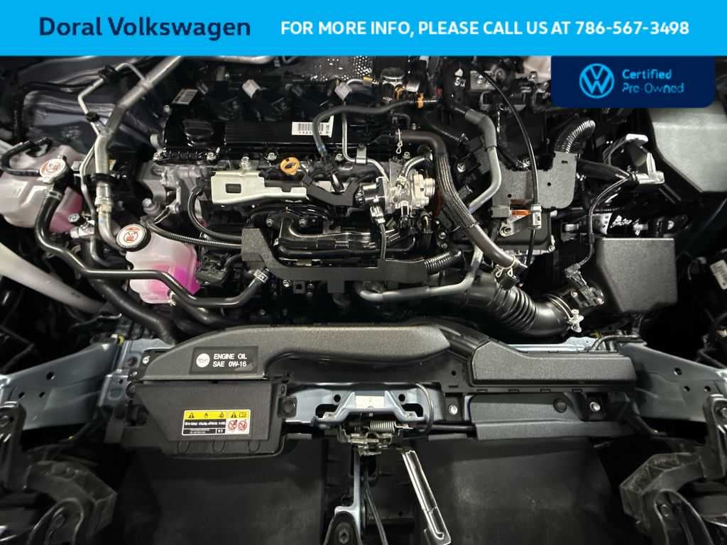 2024 Toyota Corolla Cross Hybrid SE