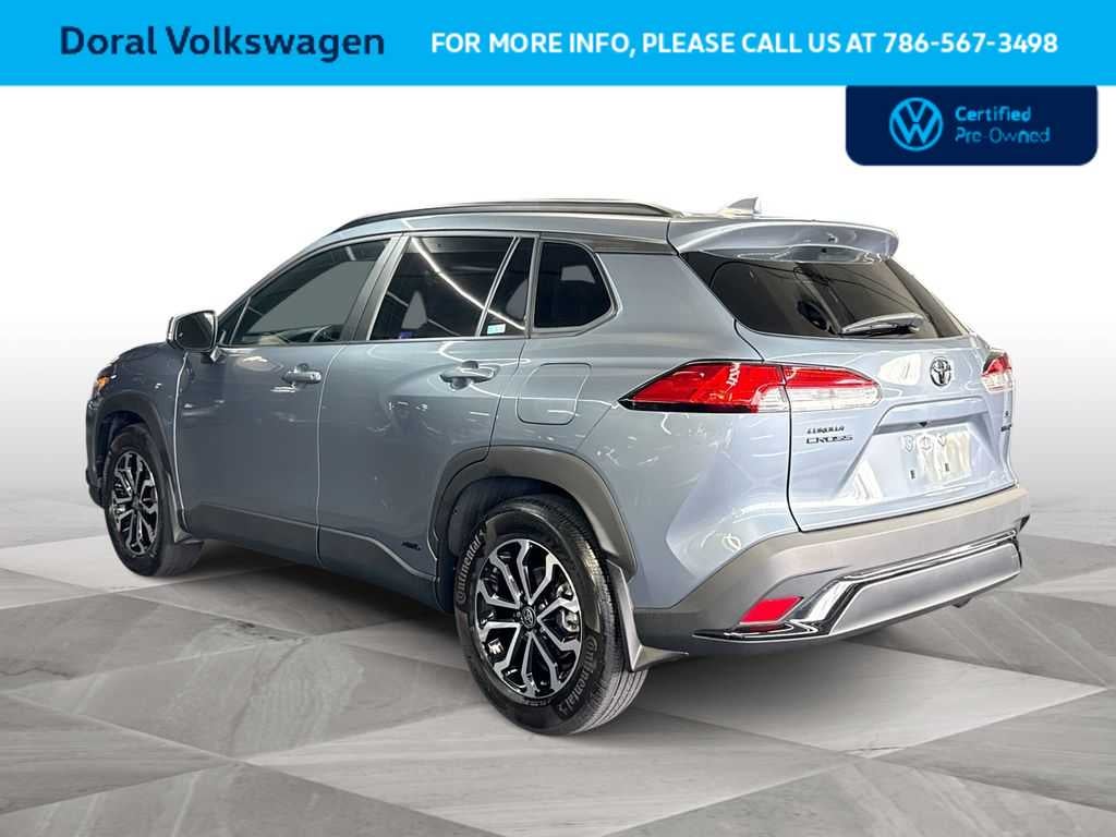 2024 Toyota Corolla Cross Hybrid SE