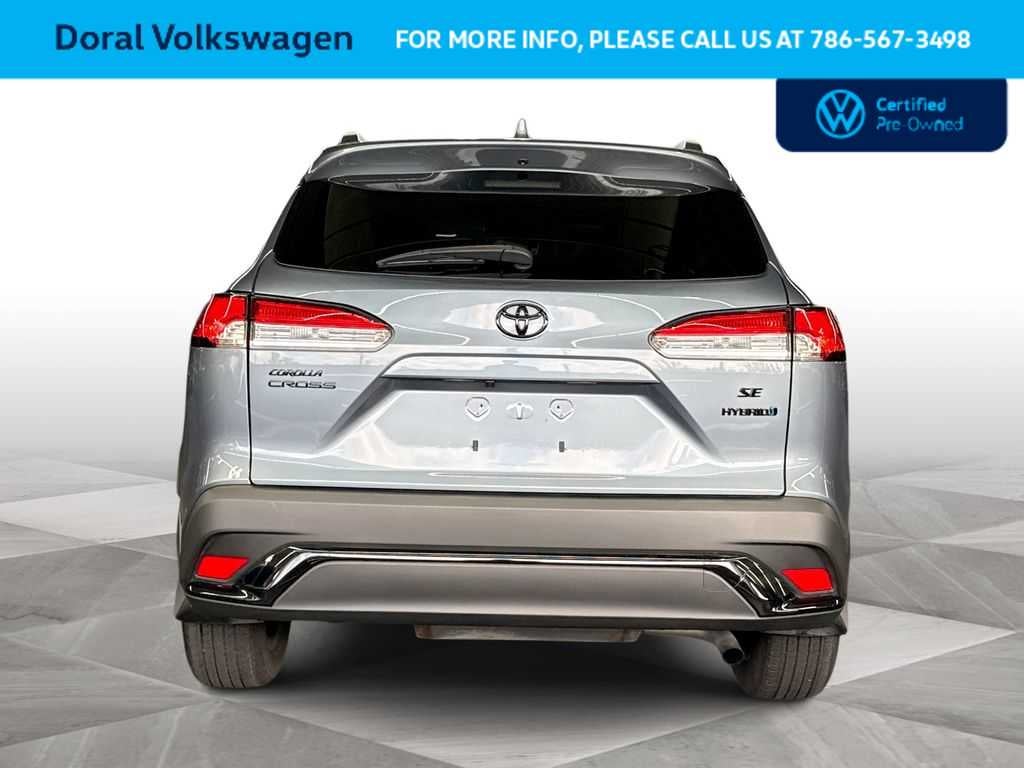 2024 Toyota Corolla Cross Hybrid SE