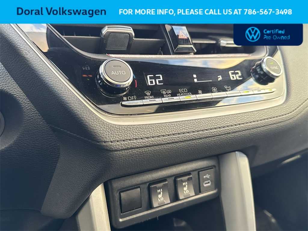 2024 Toyota Corolla Cross Hybrid XSE