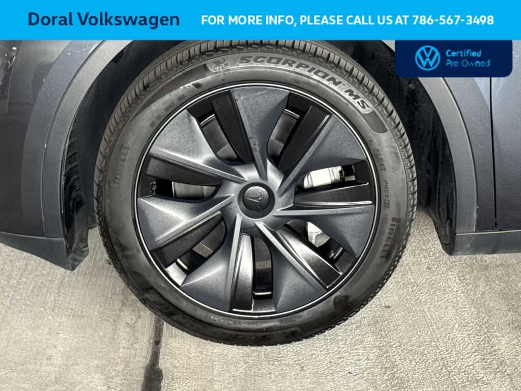 2024 Tesla Model Y RWD
