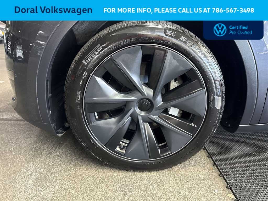 2025 Tesla Model Y Long Range