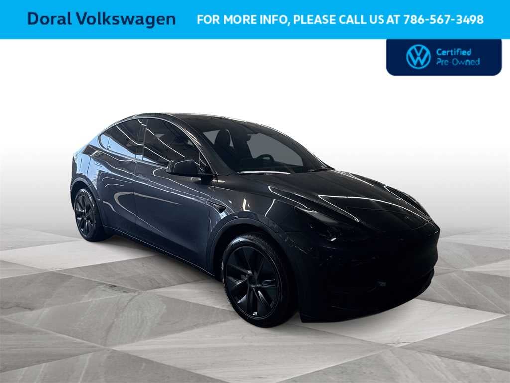 Used 2025 Tesla Model Y Long Range with VIN 7SAYGDEE9SA368966 for sale in Kansas City