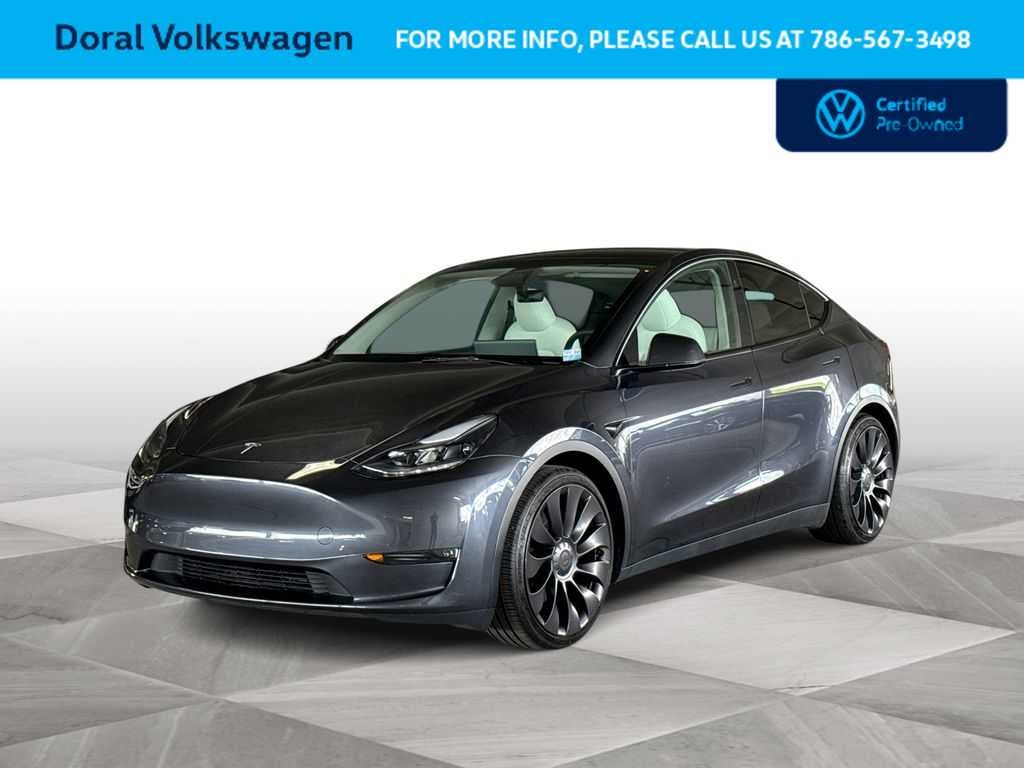 2025 Tesla Model Y Performance Dual Motor All-Wheel Drive's photo