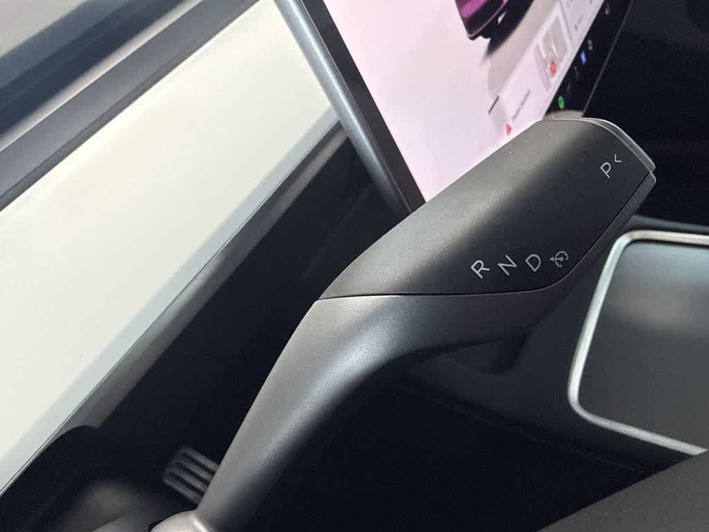 2025 Tesla Model Y Performance