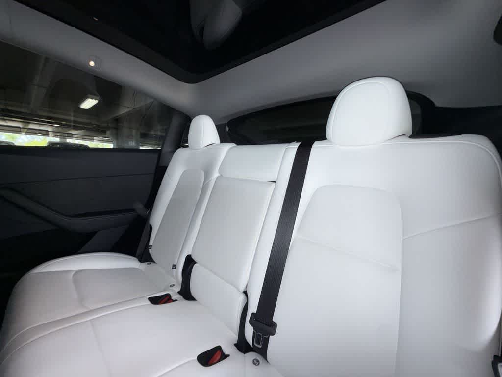 2025 Tesla Model Y Performance