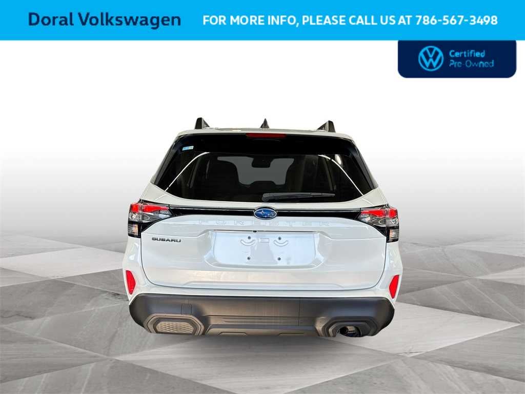 2025 Subaru Forester Premium