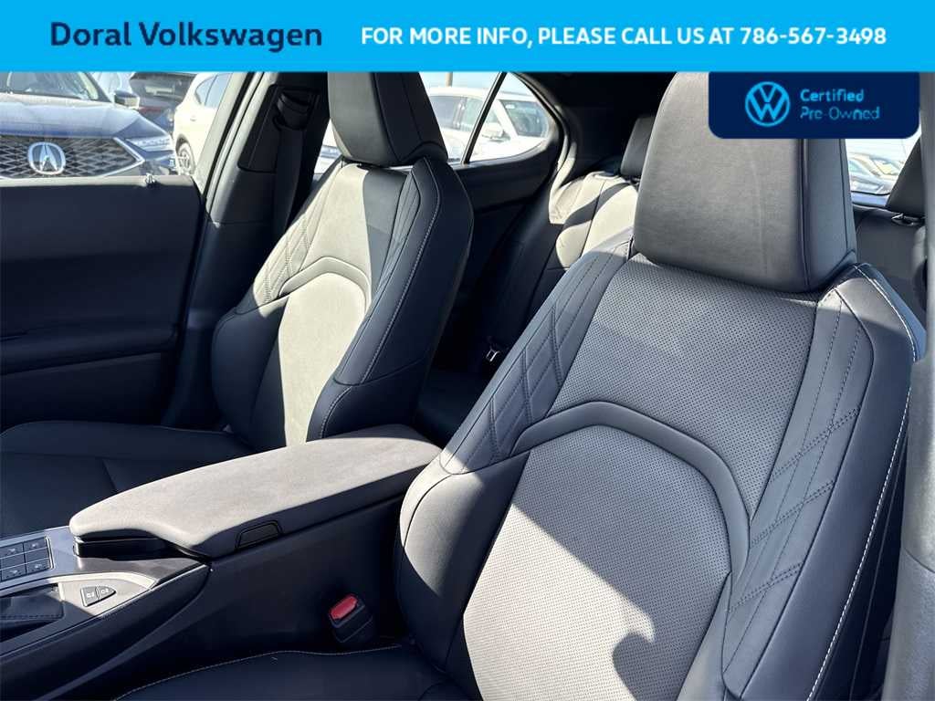 2024 Lexus UX F SPORT Design