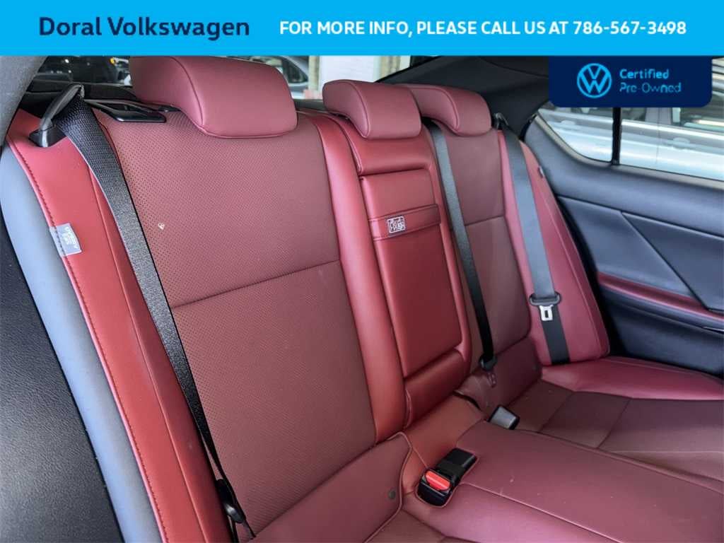 2024 Lexus IS IS 300