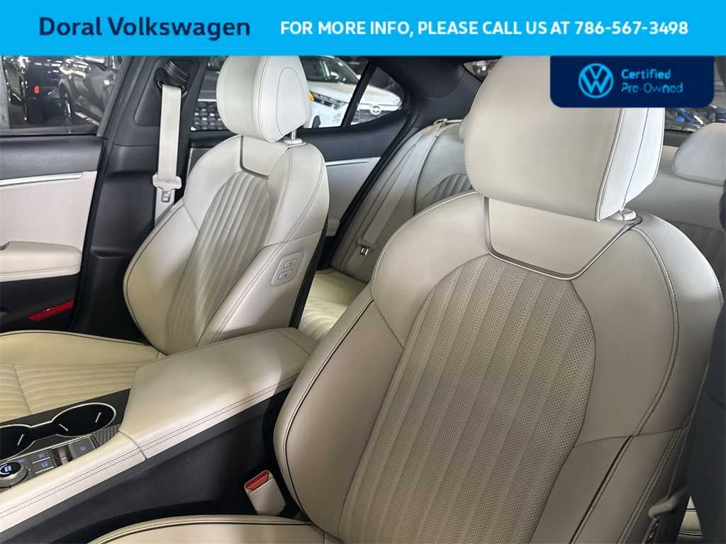 2023 Genesis G70 2.0T